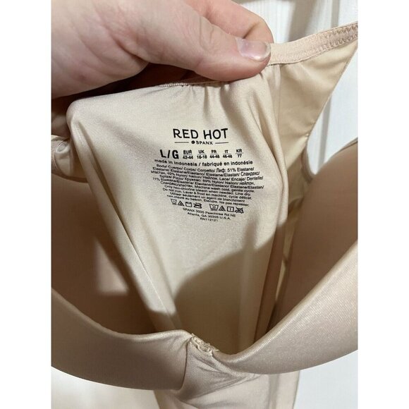 Red Hot Spanx Women's Large Lace Cropped Full Slip Soft Nude NWT - Picture 7 of 7